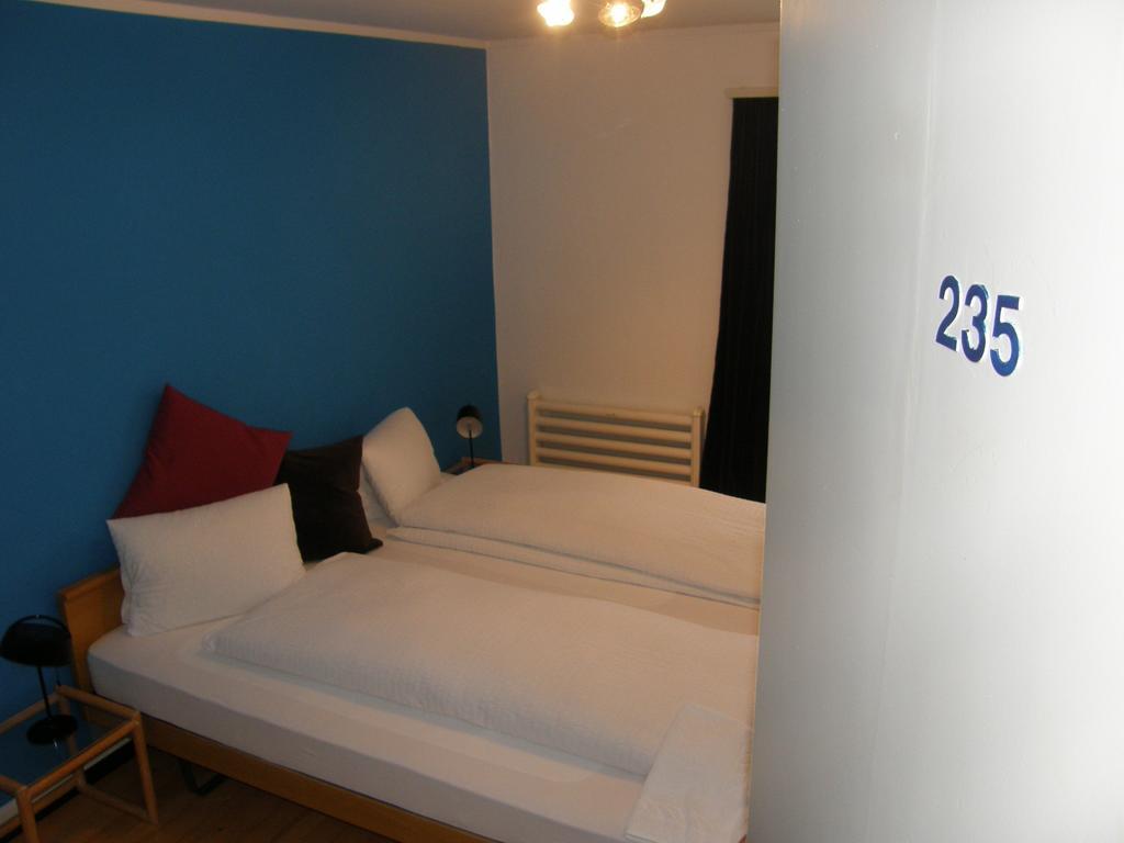 Gastehaus Baumgarten Otel Kehrsiten Oda fotoğraf